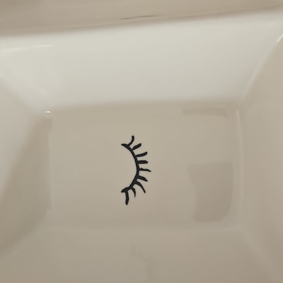 Rae Dunn “YOU’RE PRETTY” White Ceramic Divided Trinket Dish - Picture 3 of 7